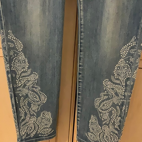 DENIM JEANS with SILVER STUDS. NWOT. - Picture 4 of 6